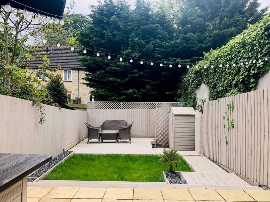The Villas, Newly Refurbished Modern Home - Free Parking, Prime, Netflix Buckingham Bagian luar foto